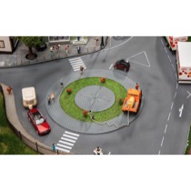 Kreisverkehr und Verkehrsinsel 