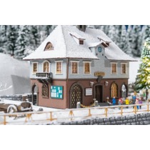 Julesæt hus med figurer 