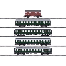 Personenzug mit Güterwagen 