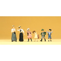 Fruer og børn, ca. 1900 